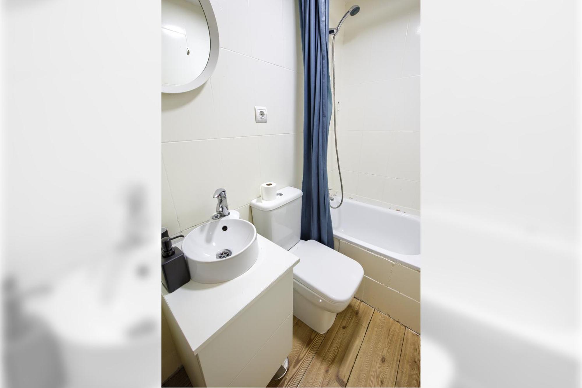 Intimo Estudio En Madrid, Centro, 2Pax, Wifi & Tv Bagian luar foto