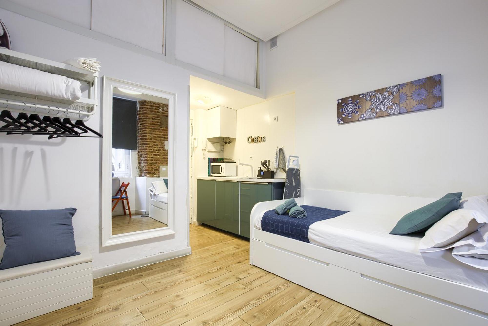 Intimo Estudio En Madrid, Centro, 2Pax, Wifi & Tv Bagian luar foto